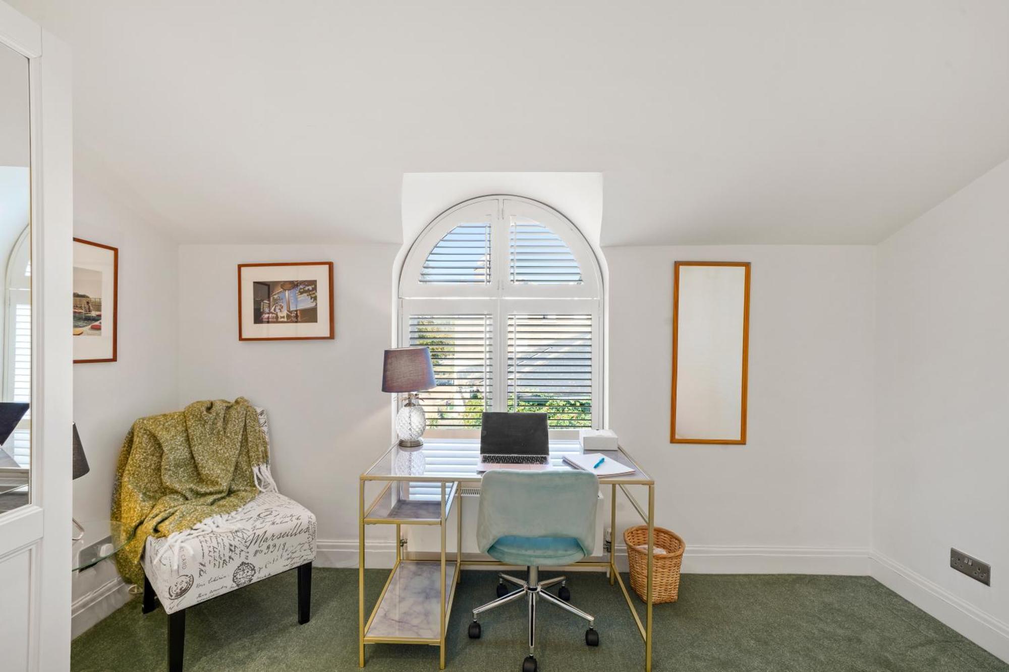 3 Bedroom Mews Home - Clapham Common - Free Private Parking - Sleeps 5 - Newly Refurbished - Sweetpea & Pillow Properties Londýn Exteriér fotografie